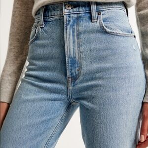 Abercrombie & Fitch The 90s Straight Ultra High Rise 25short